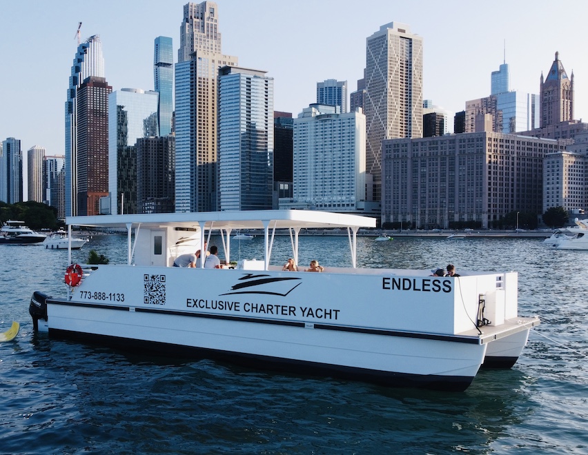45’ Catamaran Endless – Up to 40 Guests